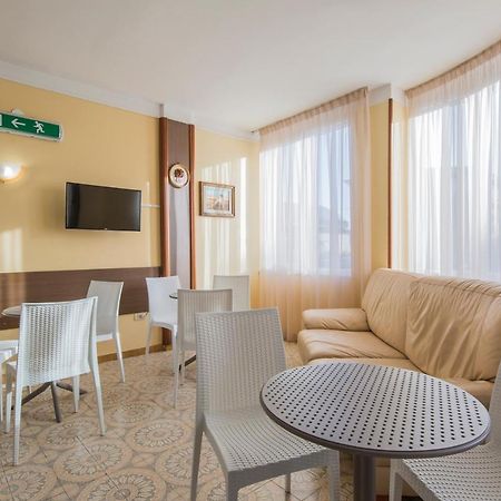Hotel Rosy Battipaglia Exteriér fotografie