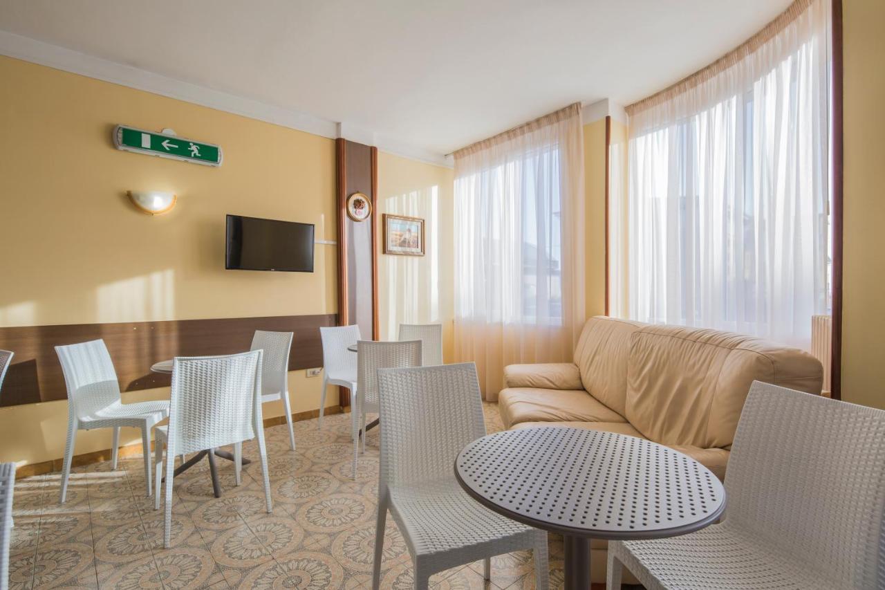 Hotel Rosy Battipaglia Exteriér fotografie