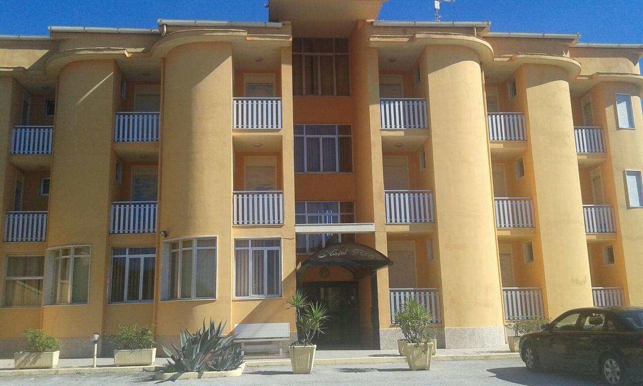 Hotel Rosy Battipaglia Exteriér fotografie